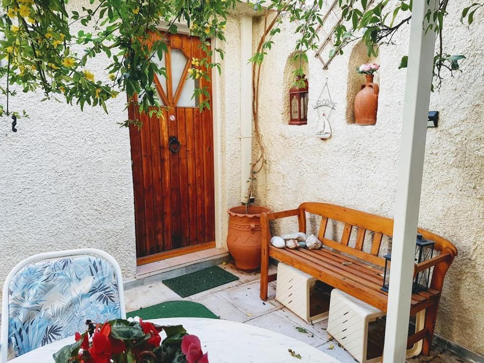 Glyfada Apartmán *